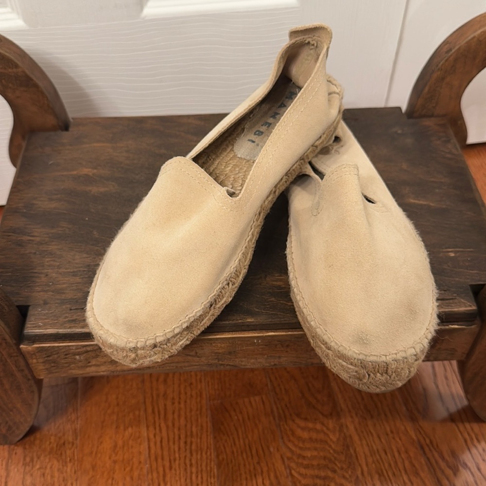 Manebi Suede Flat Espadrilles Hamptons Champagne Beige. EU 37 US 7